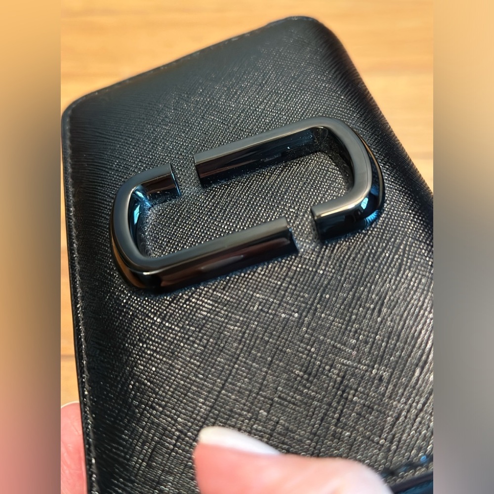 Authentic Marc Jacobs snapshot bifold wallet
